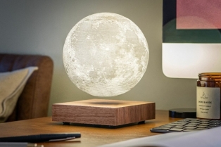 Pametna mesečeva lampa donosi kosmos u vašu sobu