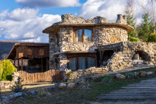 Rustično moderna kuća od kamena