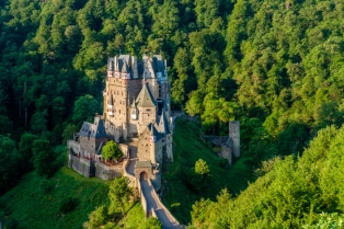 Top 10 najlepših dvoraca